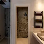 Veneta &