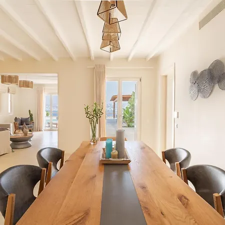 Villa Veneta & Mykonos Town